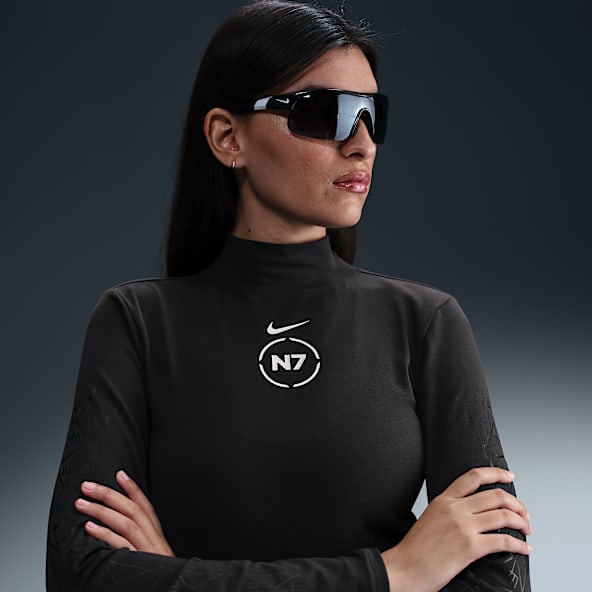 Sportswear N7. Nike